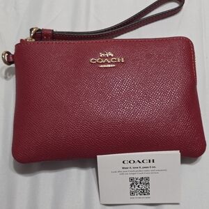 Coach Corner Zip Wristlet bag